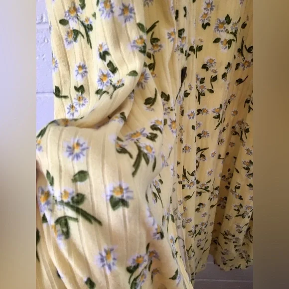 Maxi Long Floral Yellow Sundress  🌻🌞🌼 - Picture 6 of 16